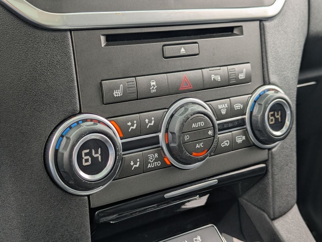 2015 Land Rover LR4 Base