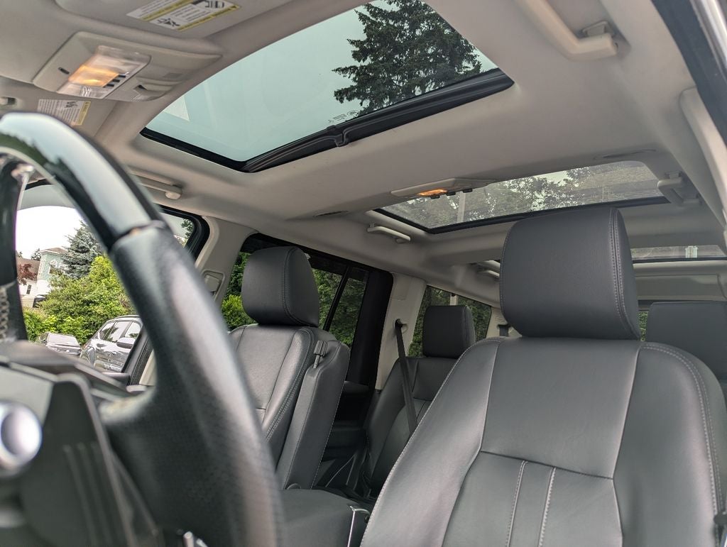 2015 Land Rover LR4 Base