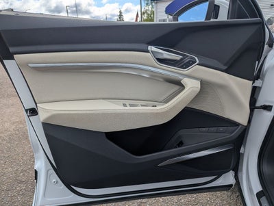 2024 Audi Q8 e-tron Premium Plus