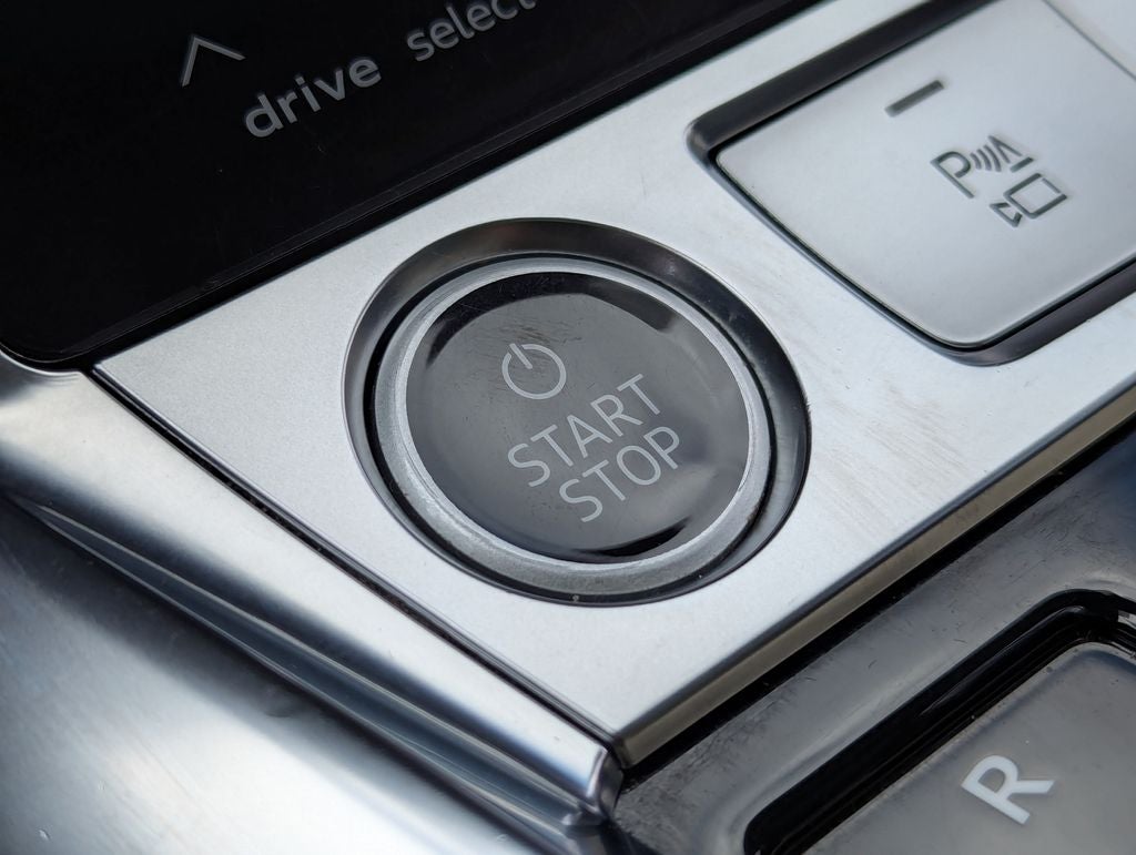2024 Audi Q8 e-tron Premium Plus