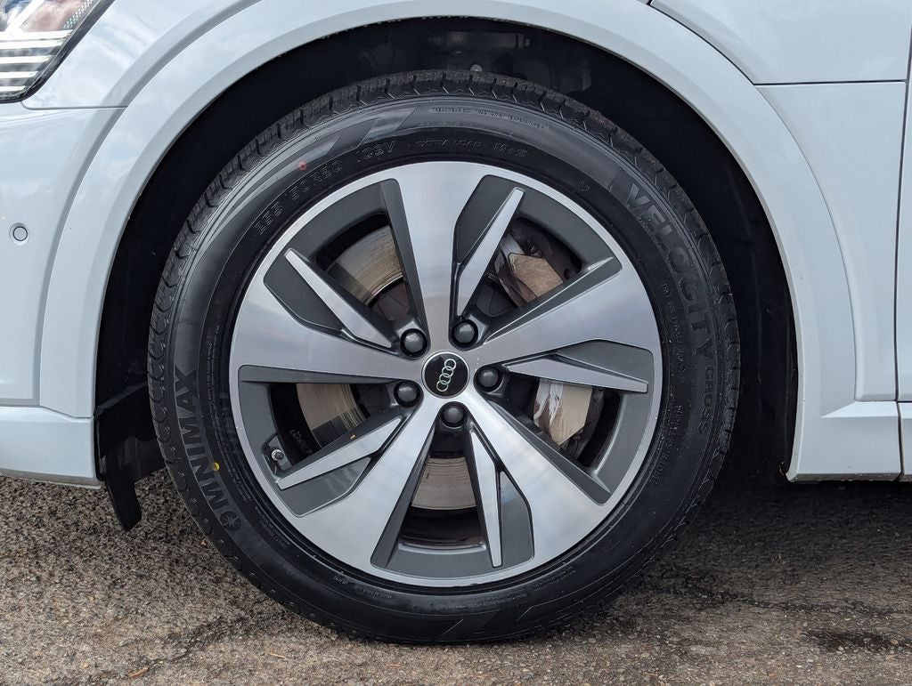 2024 Audi Q8 e-tron Premium Plus