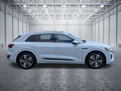 2024 Audi Q8 e-tron Premium Plus