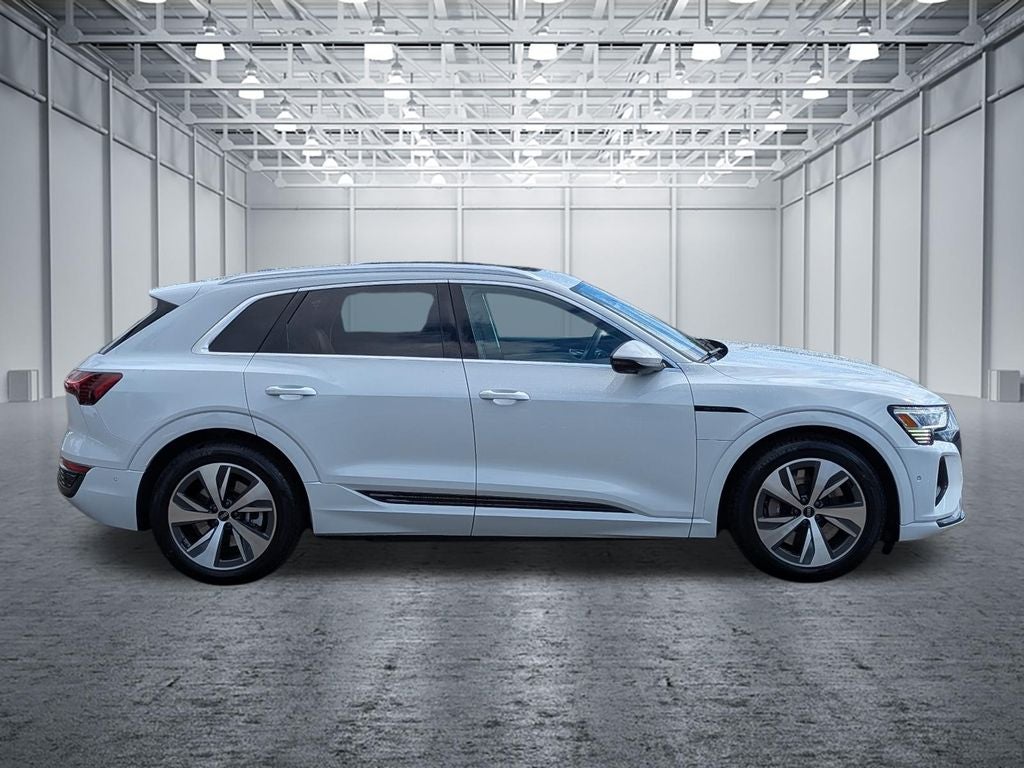 2024 Audi Q8 e-tron Premium Plus