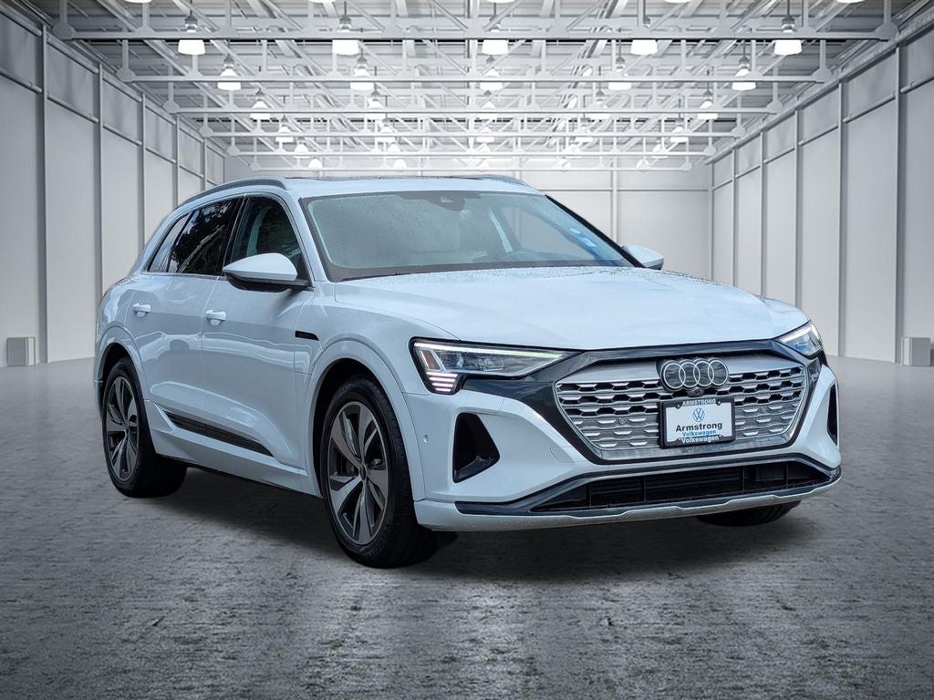 2024 Audi Q8 e-tron Premium Plus