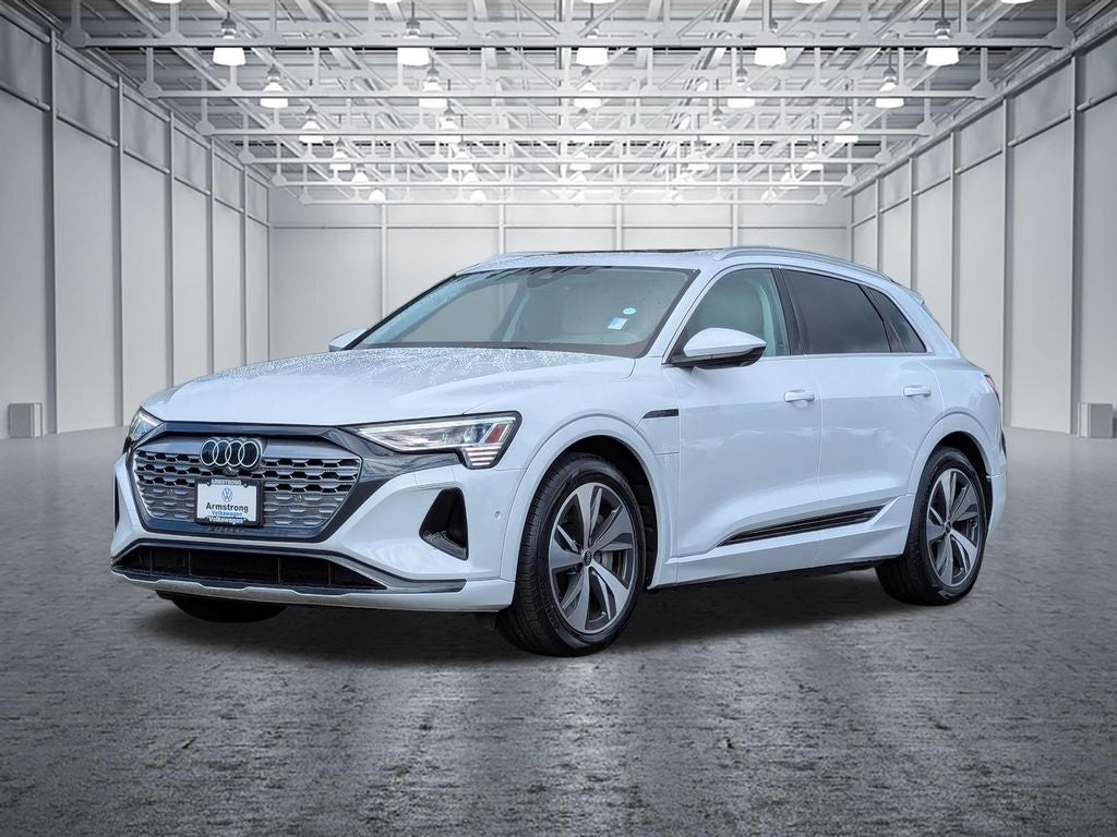 2024 Audi Q8 e-tron Premium Plus