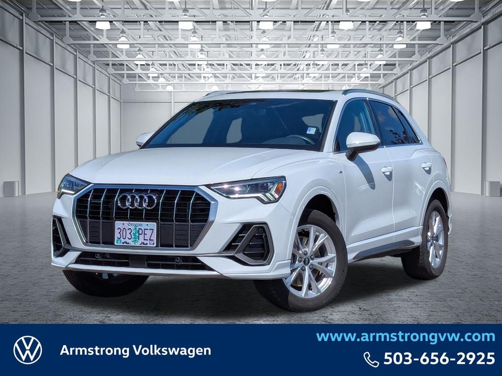 2023 Audi Q3 45 TFSI S Line Premium quattro's photo