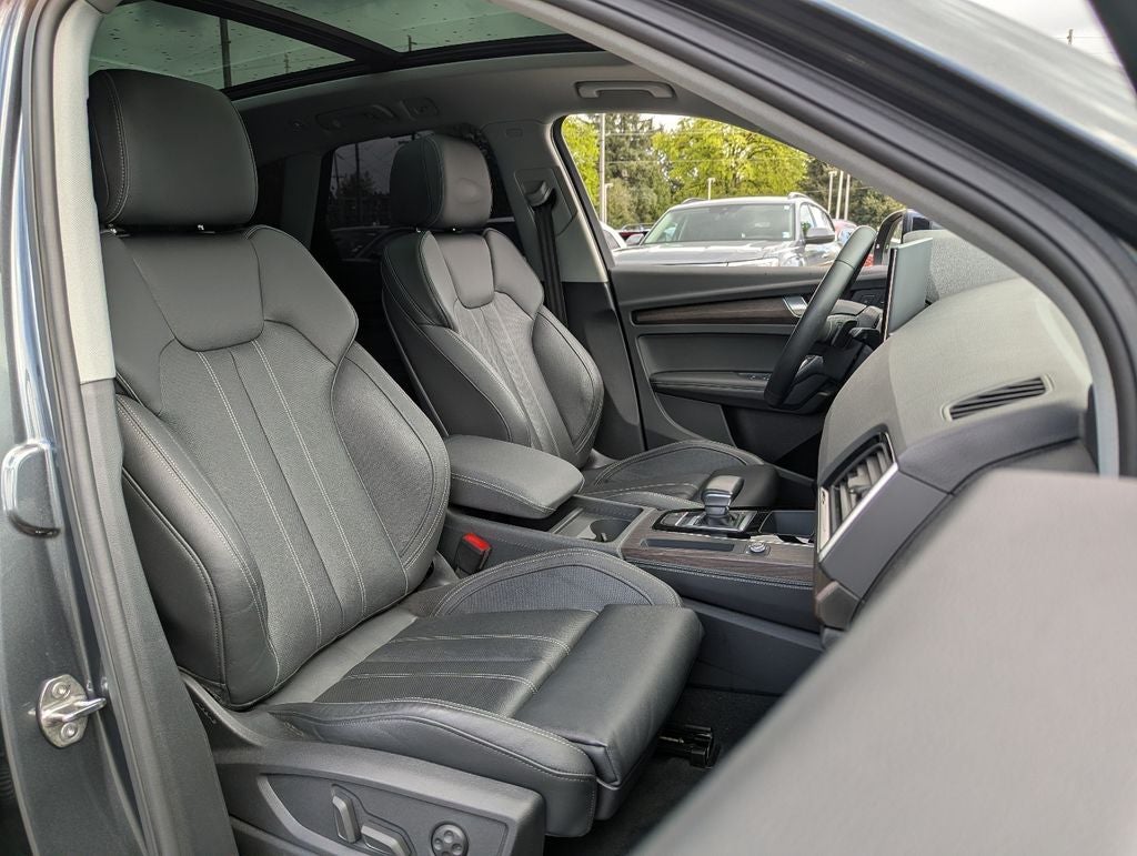 2023 Audi Q5 S line Premium Plus