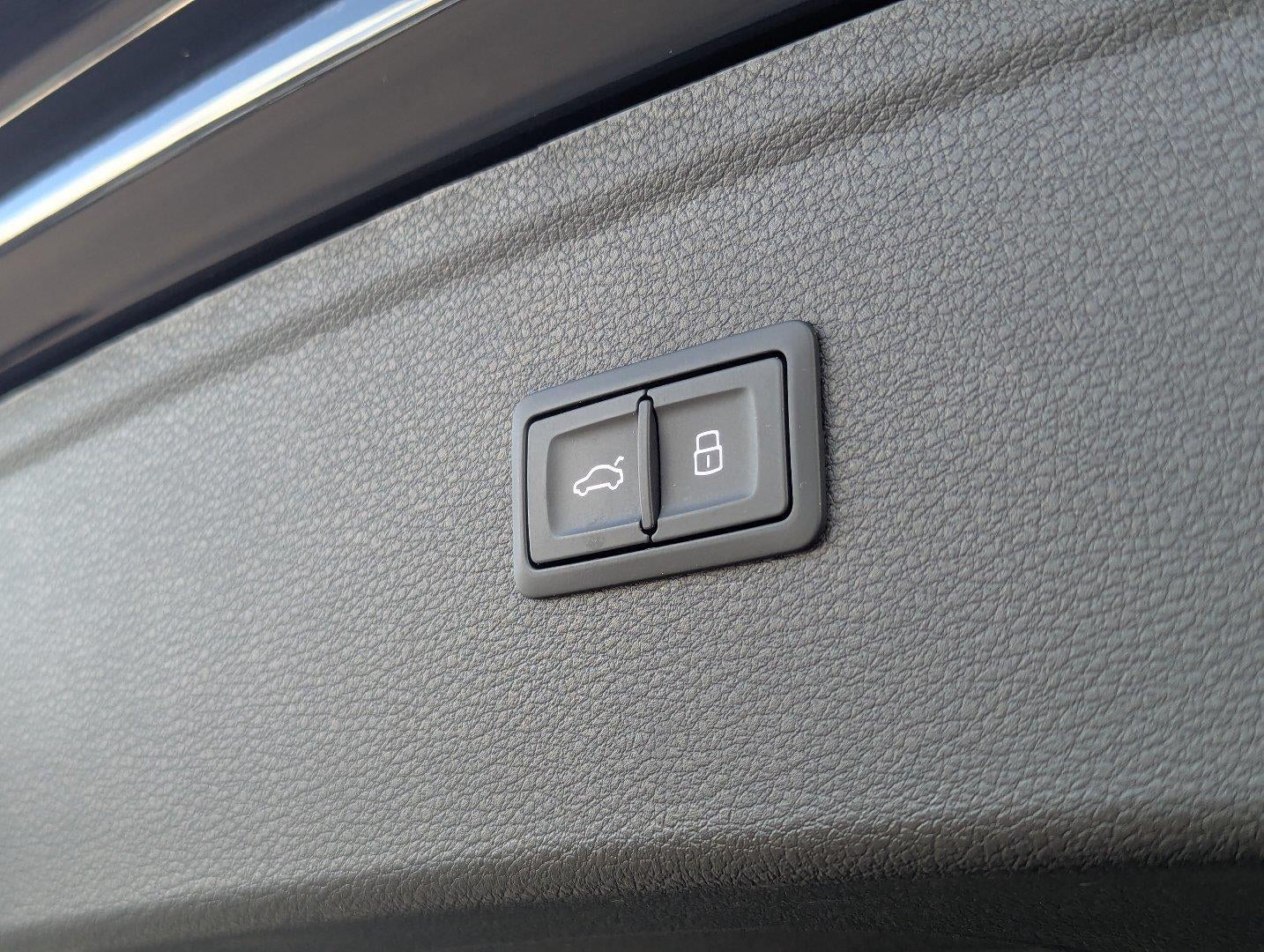 2023 Audi Q5 S line Premium