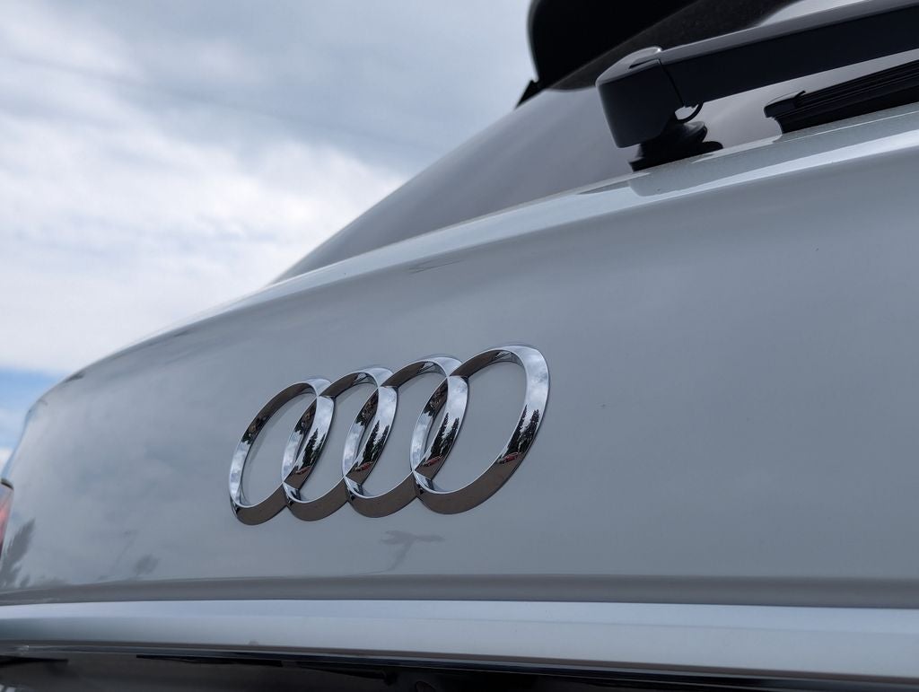 2023 Audi Q5 45 S line Premium quattro