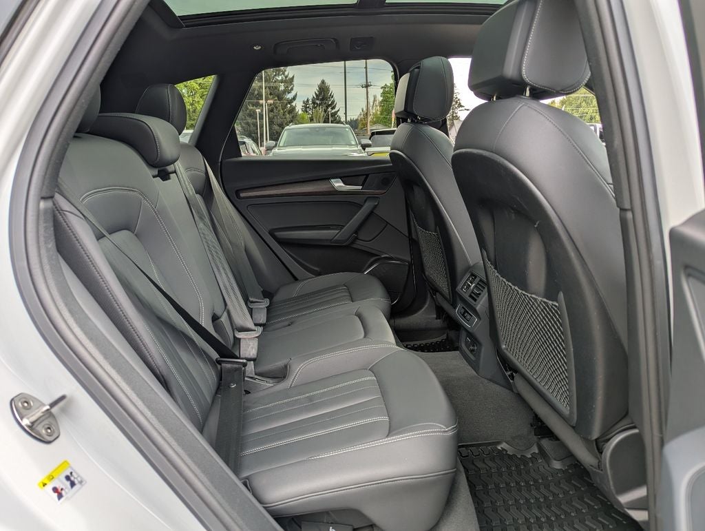 2023 Audi Q5 45 S line Premium quattro