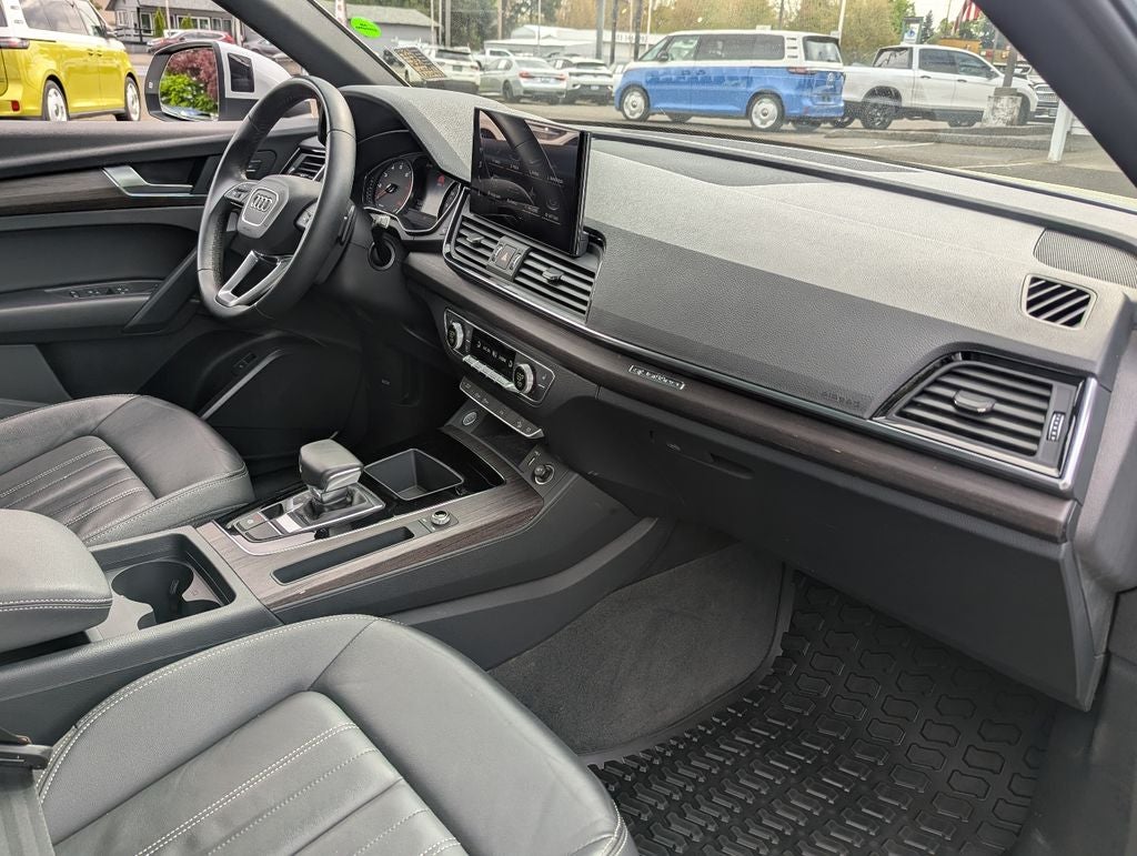 2023 Audi Q5 45 S line Premium quattro