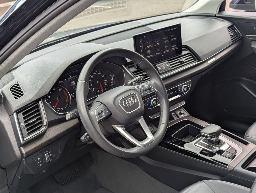 2023 Audi Q5 45 S line Premium quattro