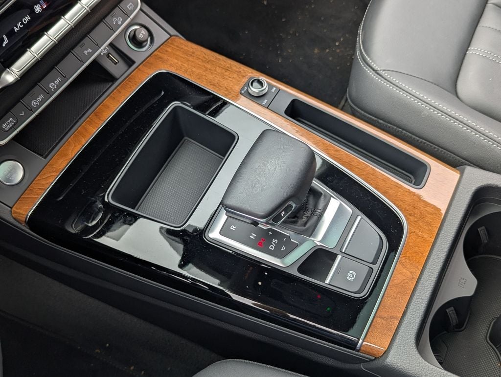 2023 Audi Q5 45 S line Premium quattro