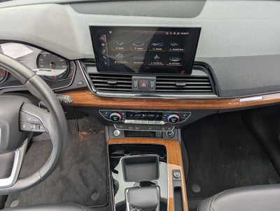 2023 Audi Q5 45 S line Premium quattro