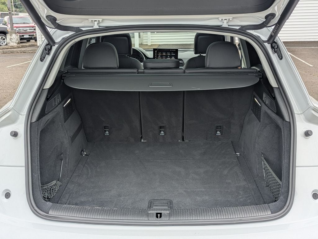2023 Audi Q5 45 S line Premium quattro