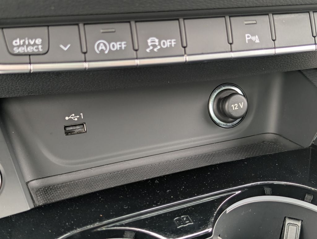 2023 Audi A4 45 S line Premium Plus quattro
