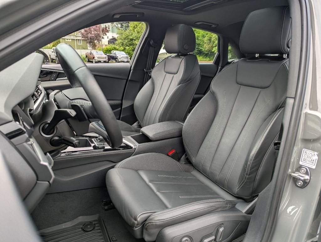 2023 Audi A4 45 S line Premium Plus quattro
