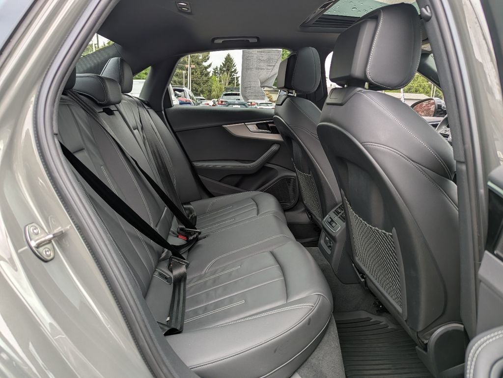 2023 Audi A4 45 S line Premium Plus quattro