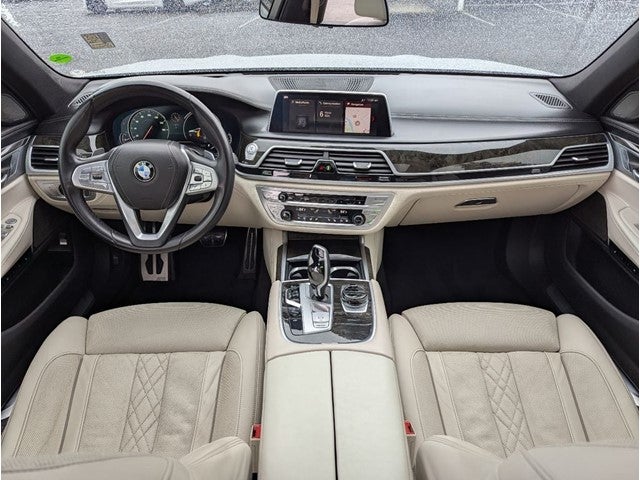 2019 BMW 7 Series 740i