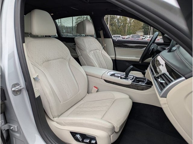 2019 BMW 7 Series 740i