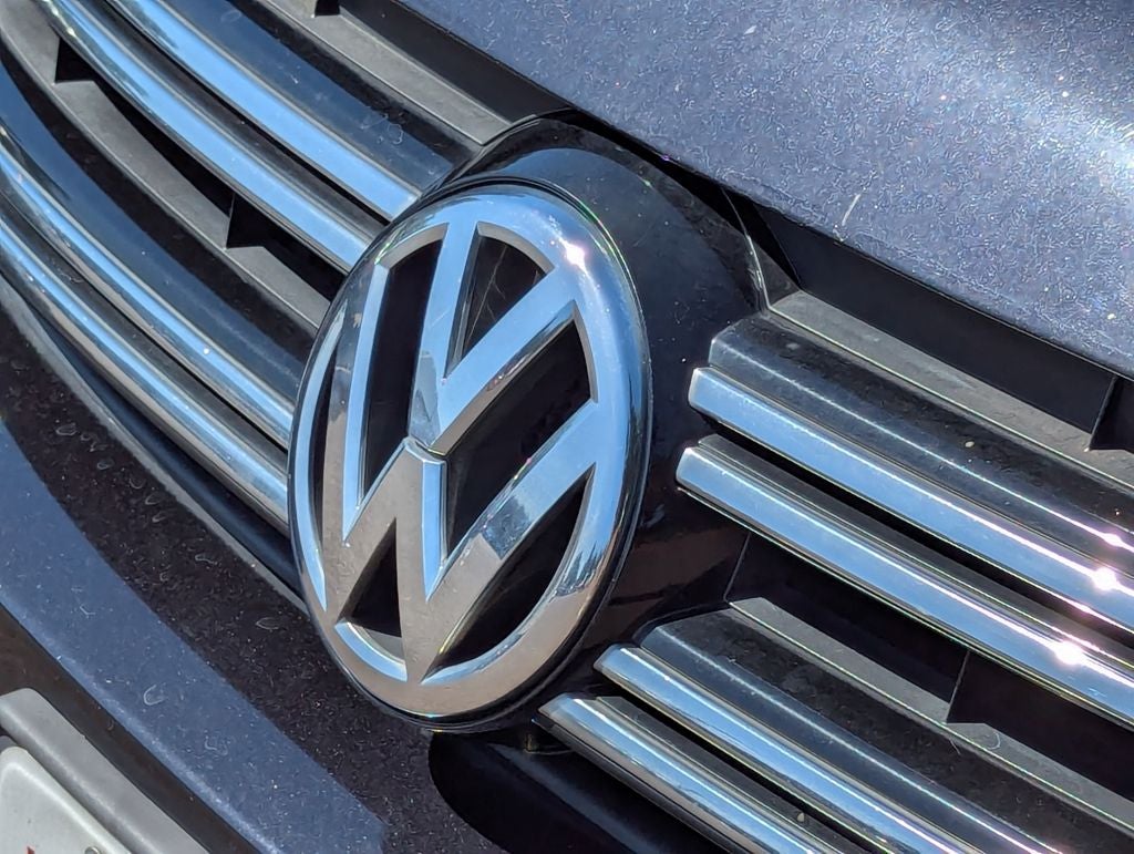 2016 Volkswagen Tiguan Base