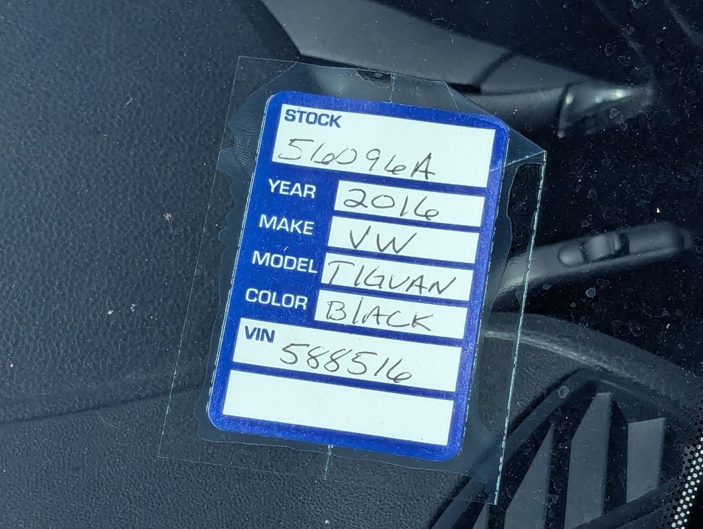 2016 Volkswagen Tiguan Base