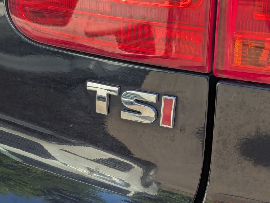 2016 Volkswagen Tiguan Base