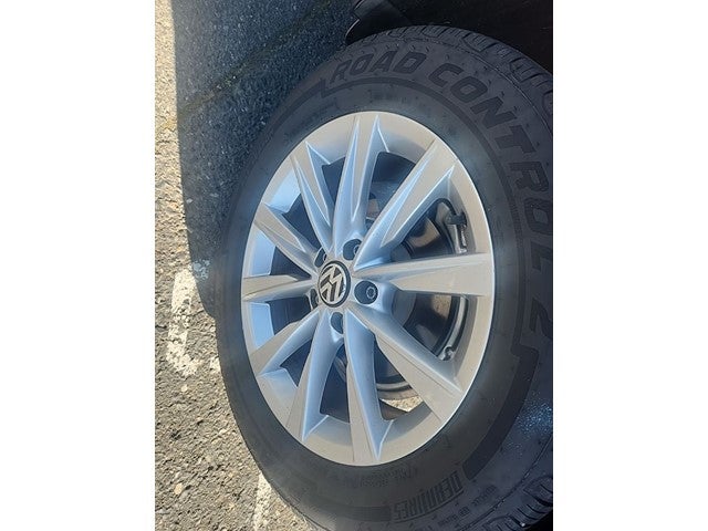 2015 Volkswagen Tiguan SE 4Motion