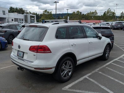 2016 Volkswagen Touareg VR6 FSI Lux