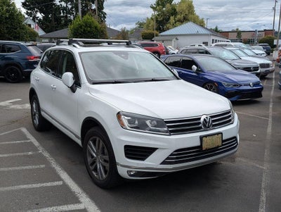 2016 Volkswagen Touareg VR6 FSI Lux