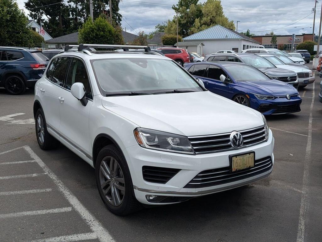 2016 Volkswagen Touareg VR6 FSI Lux