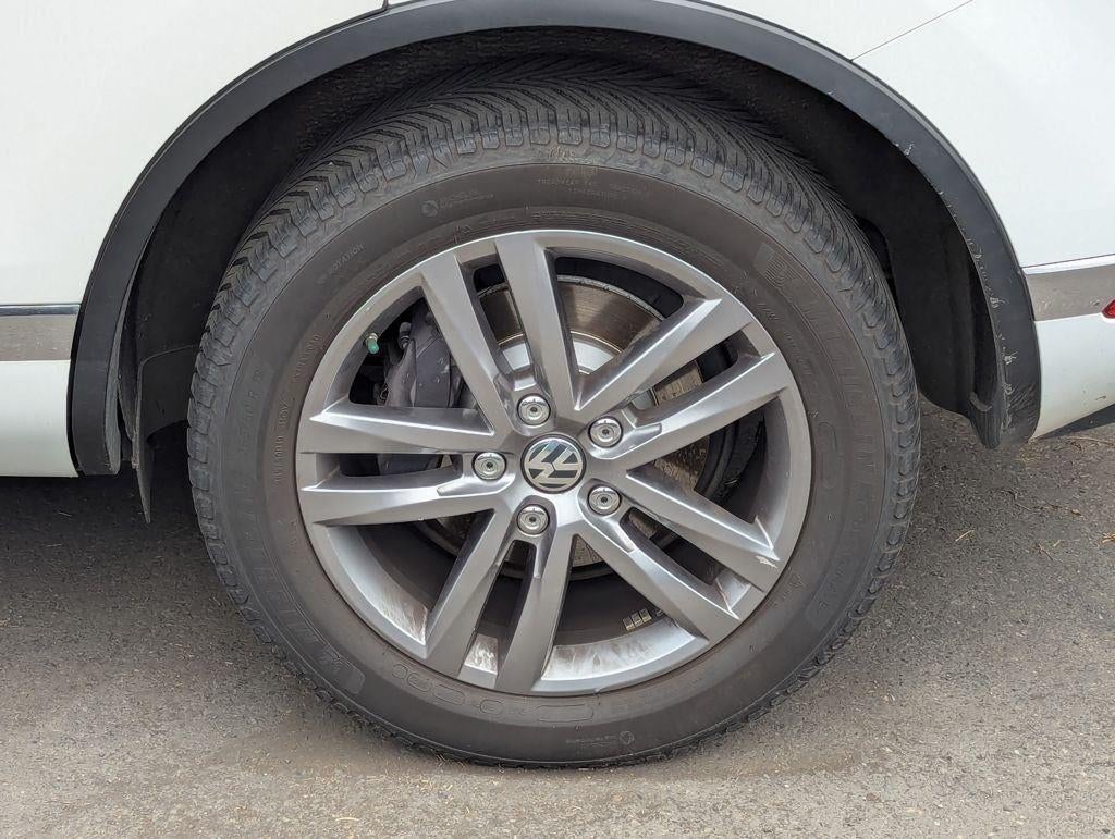 2016 Volkswagen Touareg VR6 FSI Lux