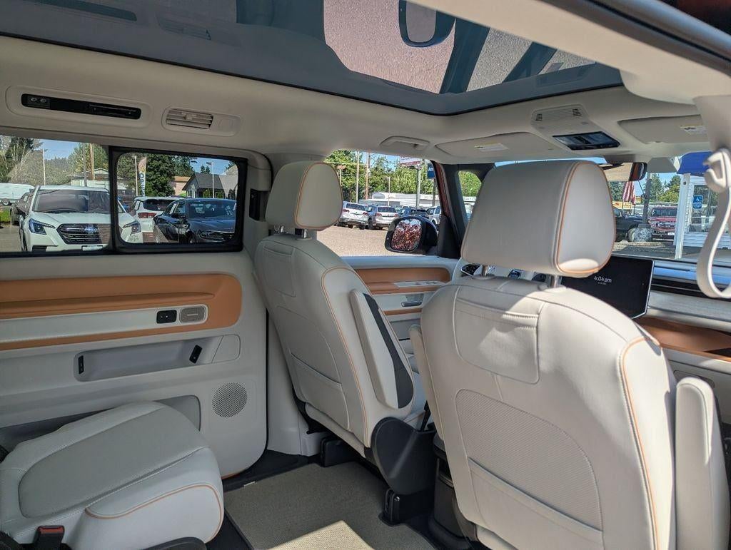 2025 Volkswagen ID. Buzz Pro S Plus