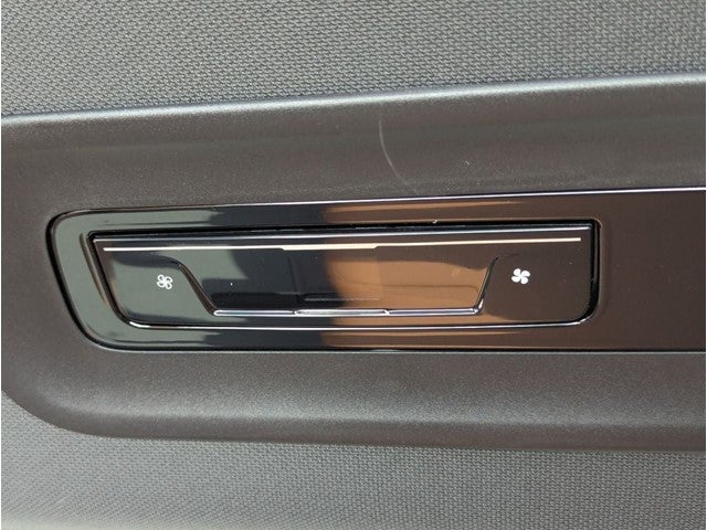 2025 Volkswagen ID. Buzz Pro S Plus