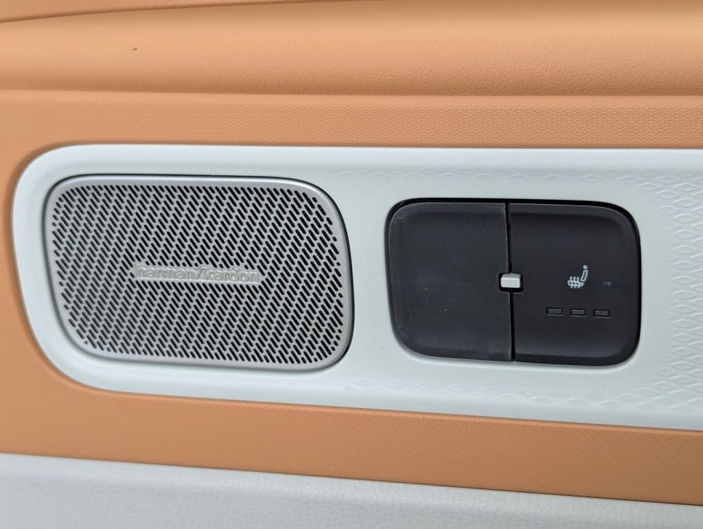 2025 Volkswagen ID. Buzz Pro S Plus