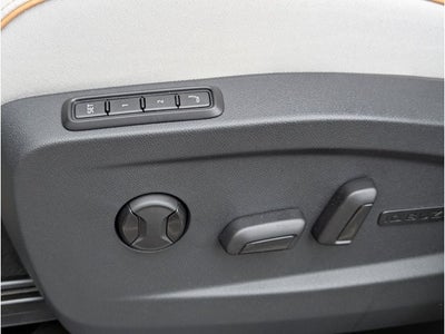 2025 Volkswagen ID. Buzz Pro S Plus