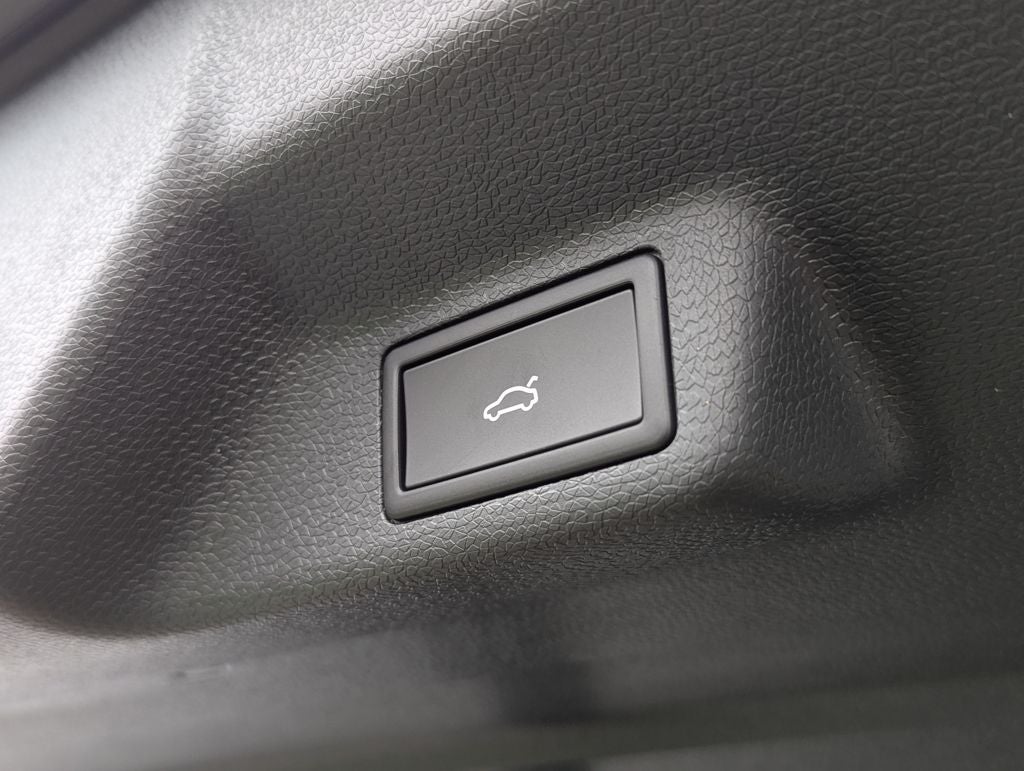 2025 Volkswagen ID. Buzz Pro S Plus