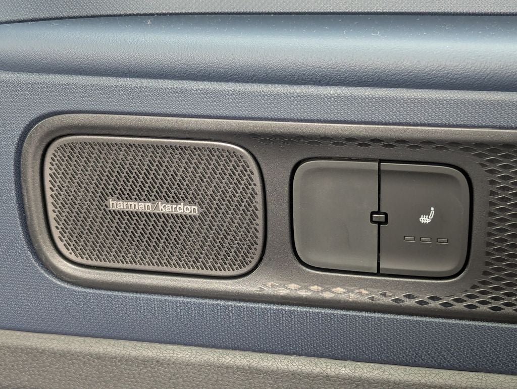 2025 Volkswagen ID. Buzz Pro S Plus