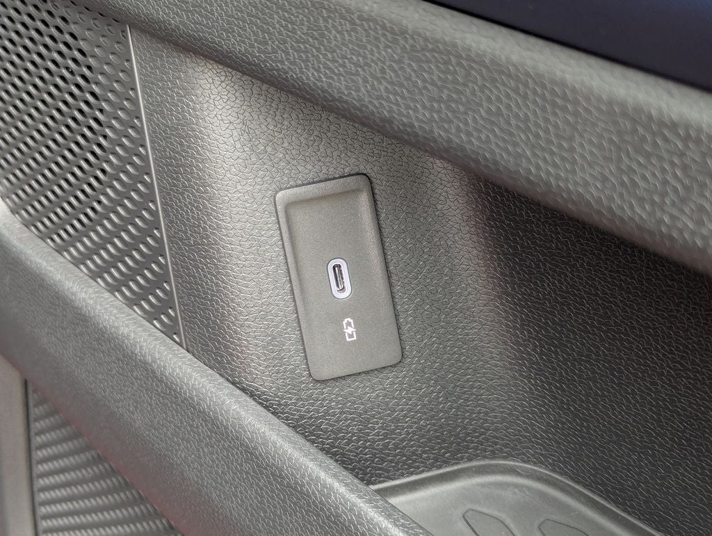 2025 Volkswagen ID. Buzz Pro S Plus