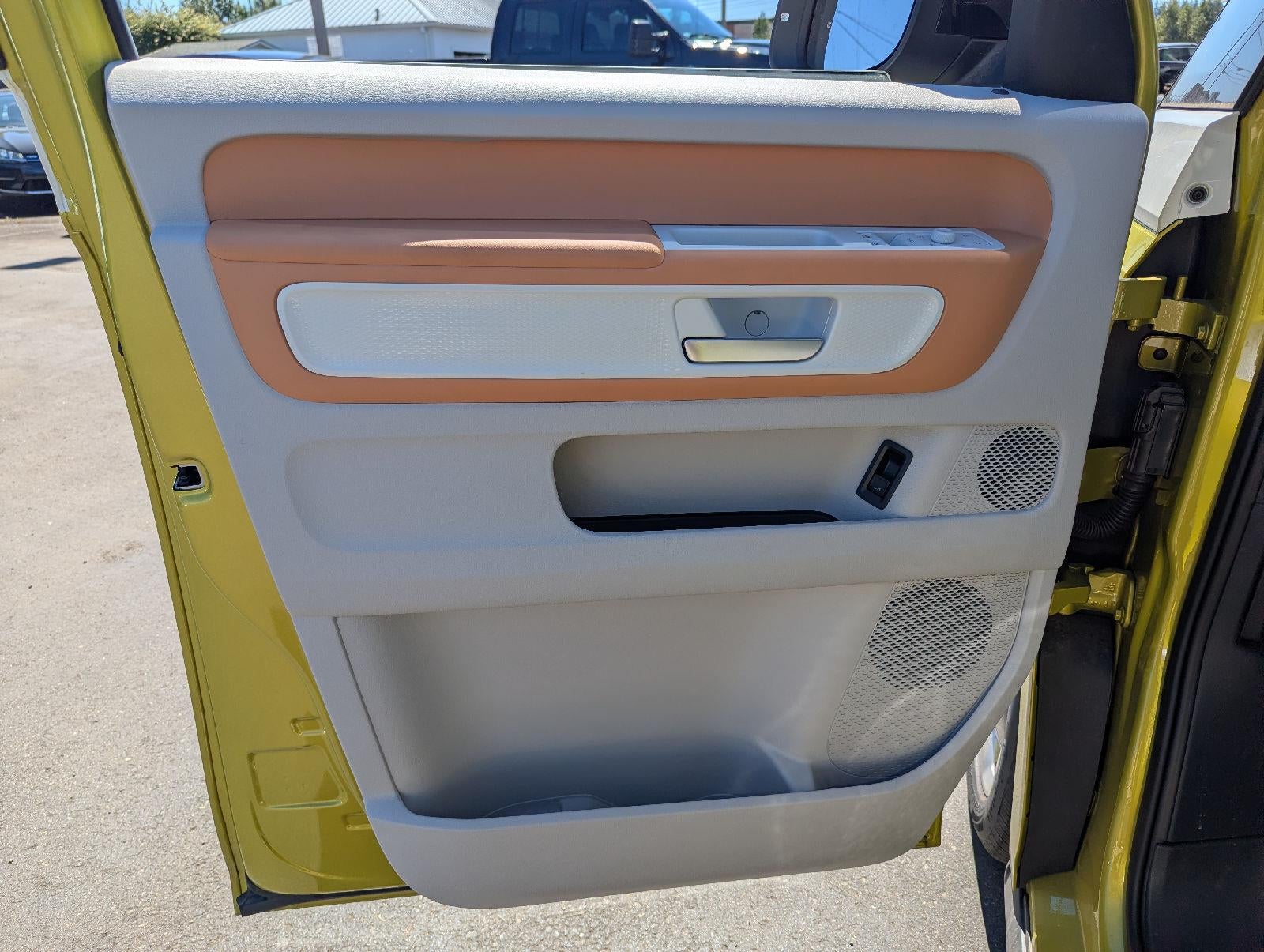 2025 Volkswagen ID. Buzz Pro S Plus