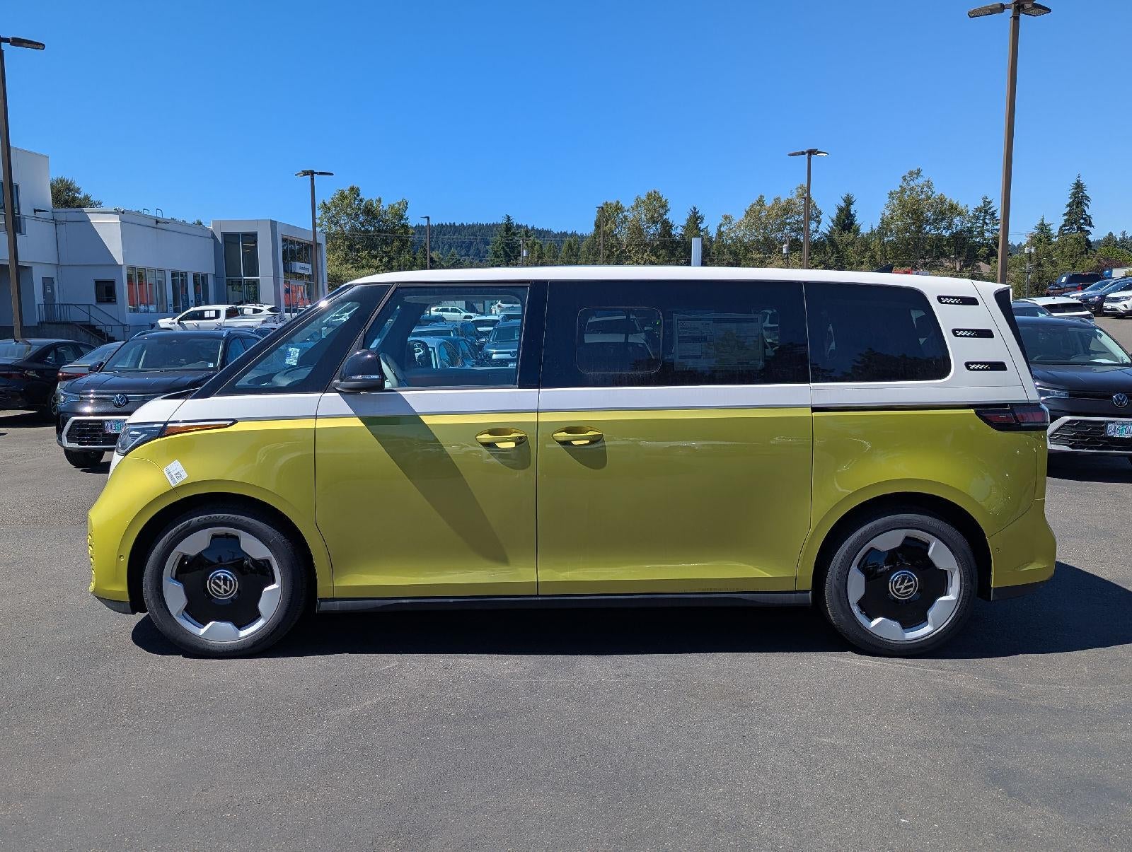 2025 Volkswagen ID. Buzz Pro S Plus