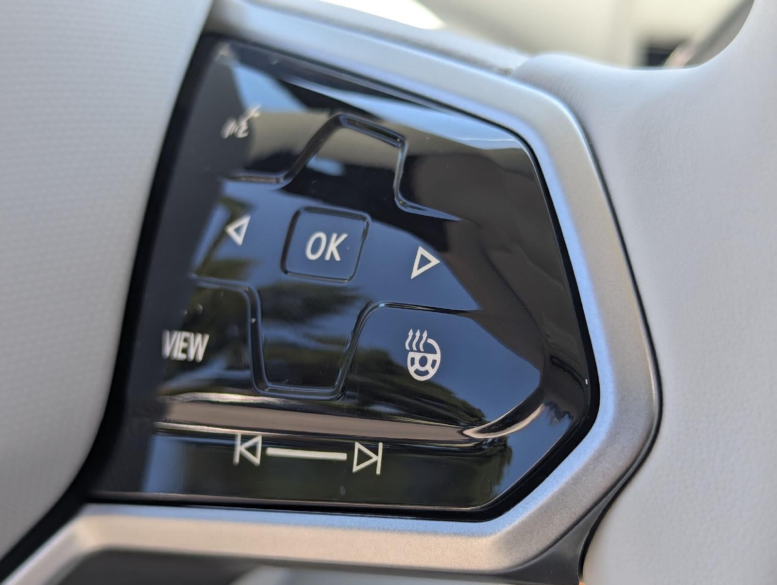 2025 Volkswagen ID. Buzz Pro S Plus