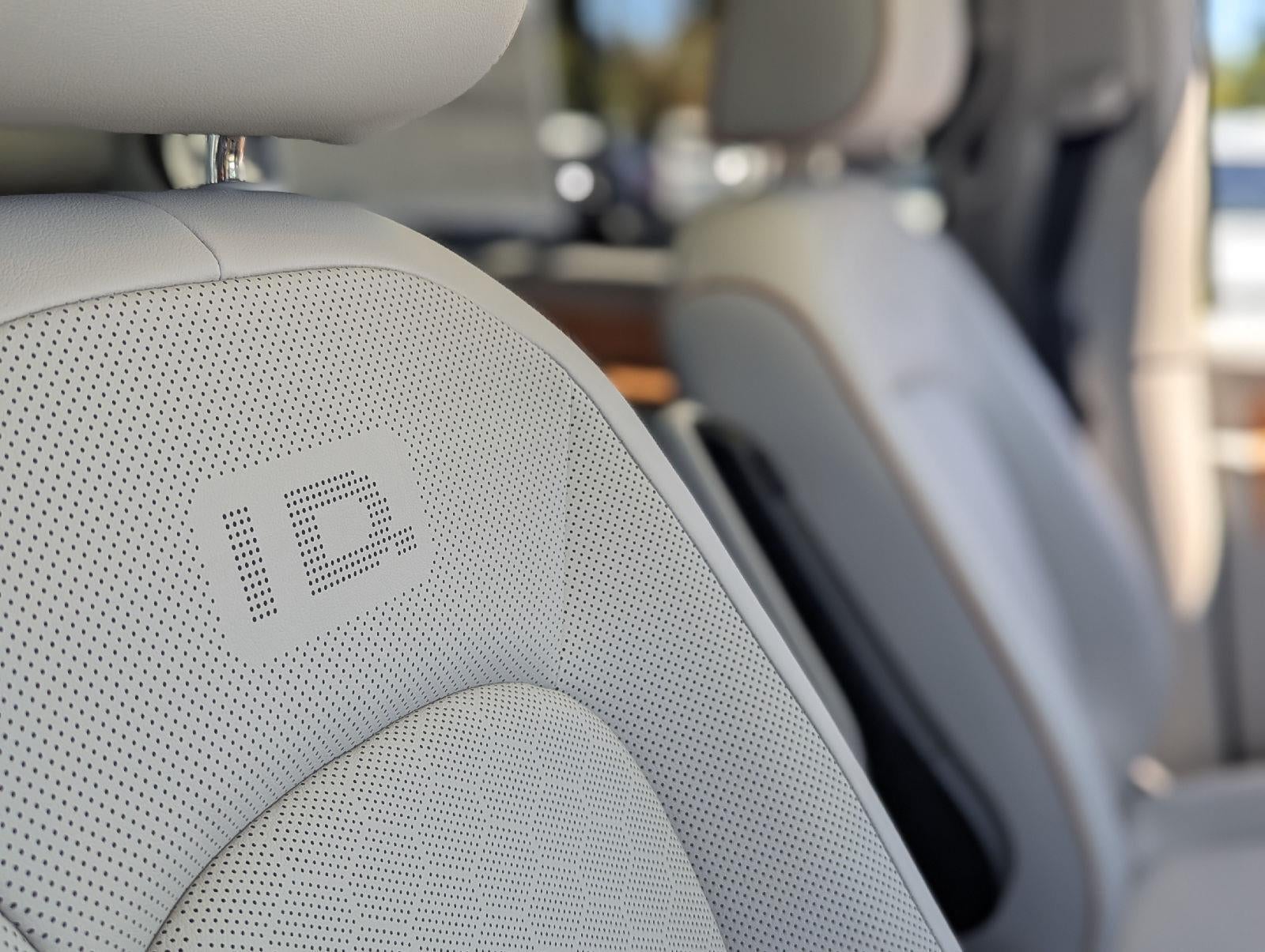 2025 Volkswagen ID. Buzz Pro S Plus