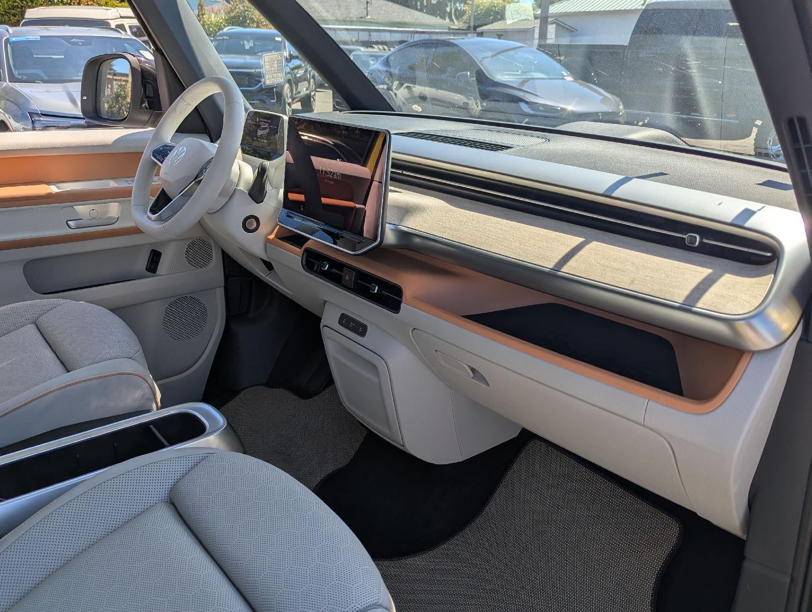 2025 Volkswagen ID. Buzz Pro S Plus