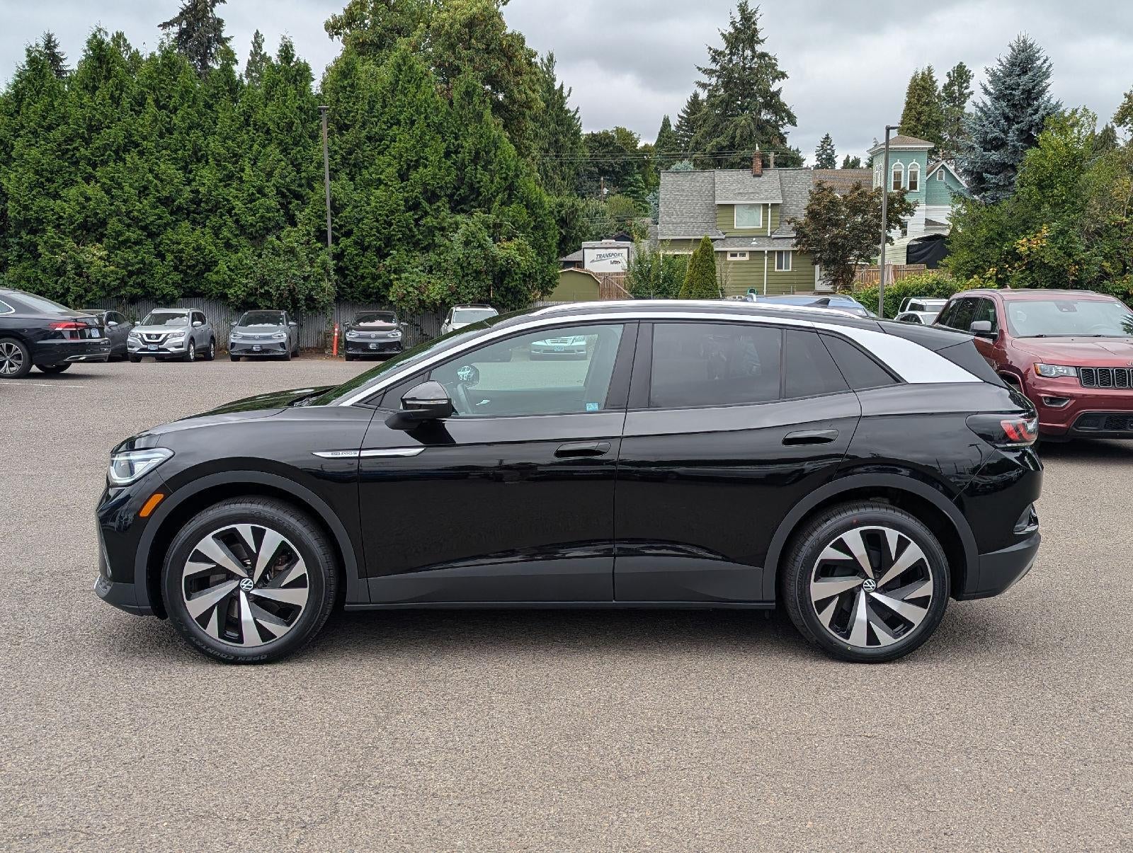 Used 2022 Volkswagen ID.4 PRO S with VIN WVGUNPE21NP036599 for sale in Gladstone, OR