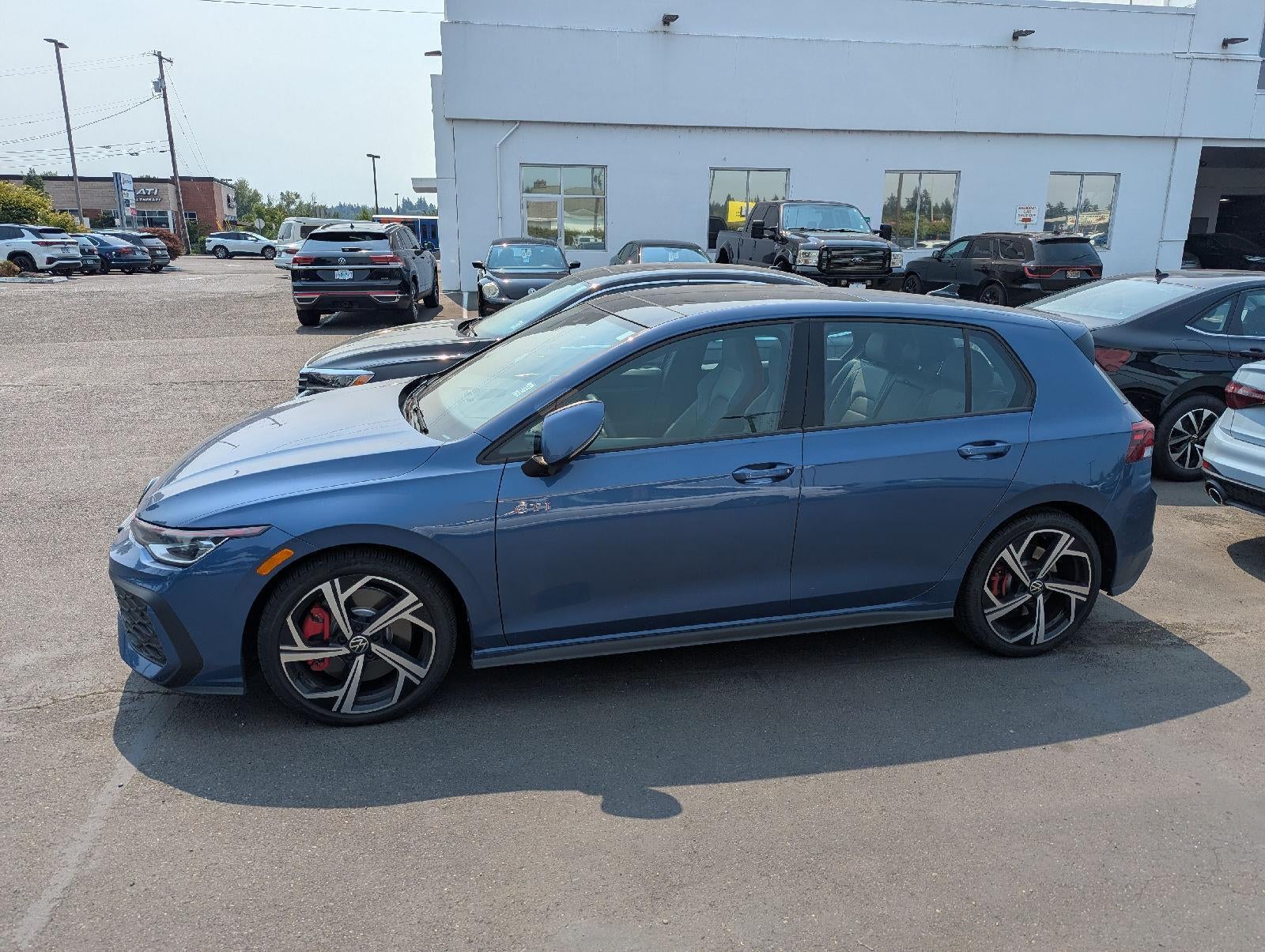 2025 Volkswagen Golf GTI SE