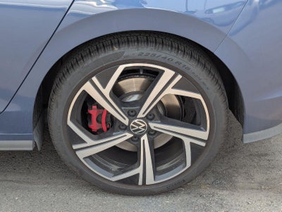 2025 Volkswagen Golf GTI SE