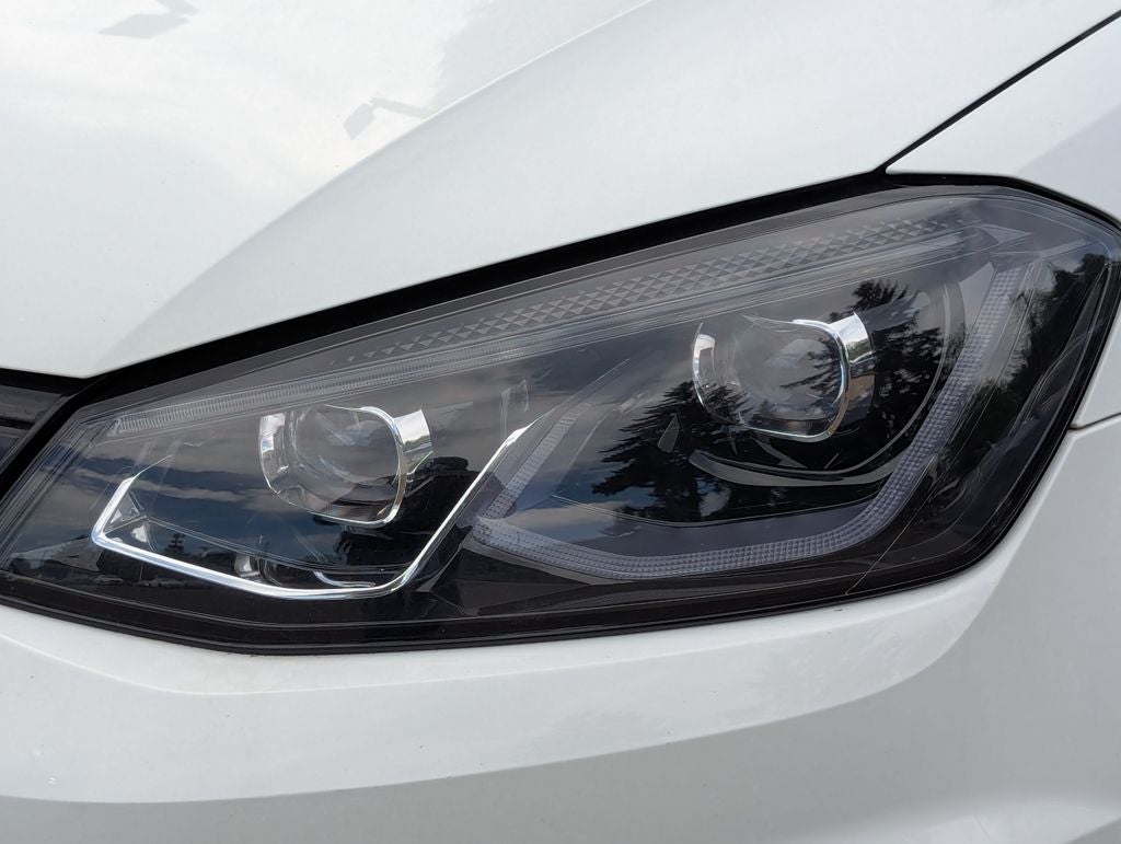 2016 Volkswagen e-Golf SE