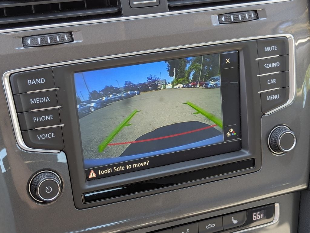 2016 Volkswagen e-Golf SE