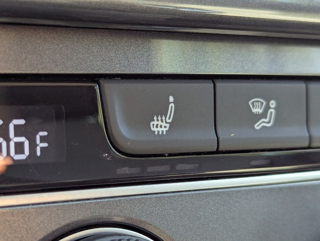 2016 Volkswagen e-Golf SE